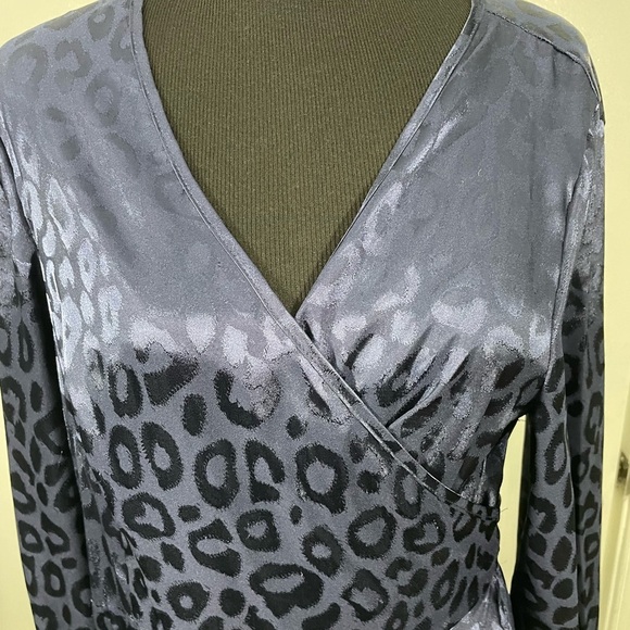 Kormei Elegant Navy Wrap Dress Size Large CB-20 - Picture 4 of 8